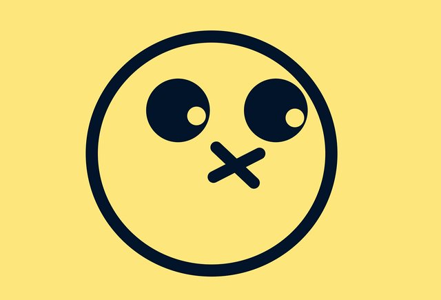 Ребенок отказывается жевать твердую пищу, она вызывает рвотный рефлекс. Что можно сделать?