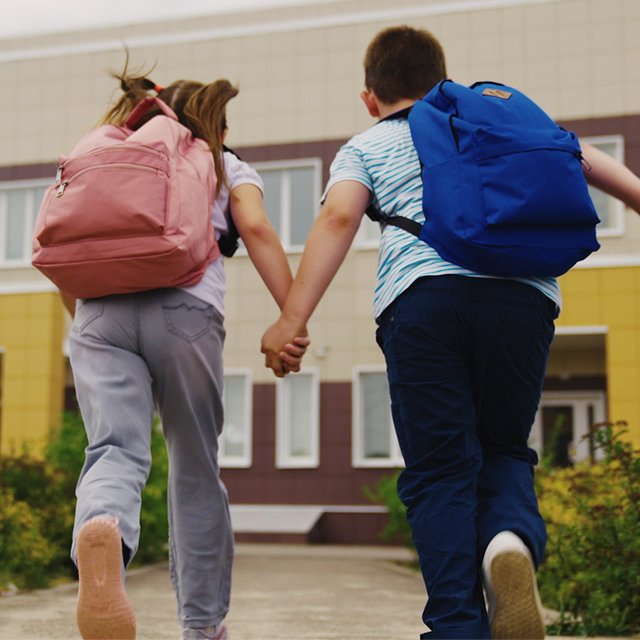 «Школа может стать тем самым светом во тьме»: что желают учителя учителям на 1 Сентября