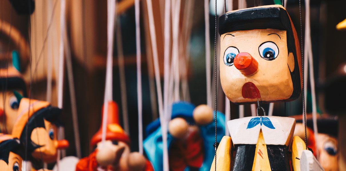 «Это Бабайка приходил и съел все конфеты». 5 причин, почему ребёнок постоянно врёт и преувеличивает