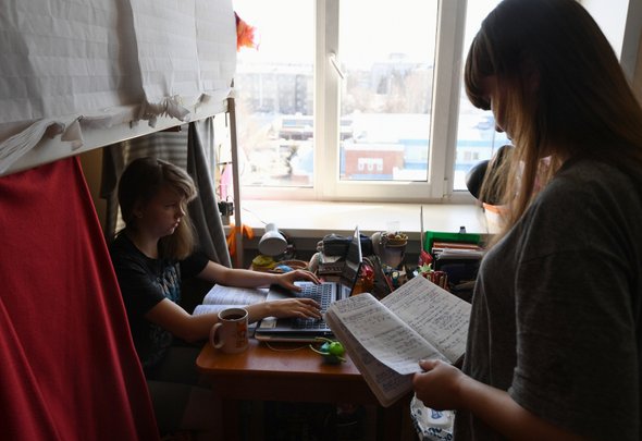 Увеличить рождаемость и избавиться от «мертвых душ»: как хотят изменить правила расселения в общежития