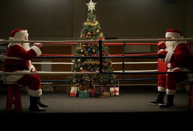 Как не перессориться за новогодним столом и еще 14 вопросов про праздники с родственниками