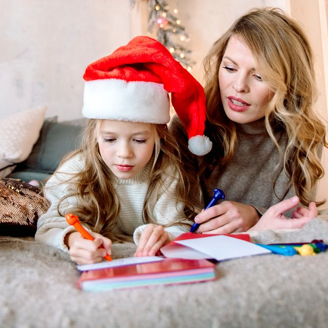 Ребёнок просит на Новый год подарок, который невозможно купить. Что делать?