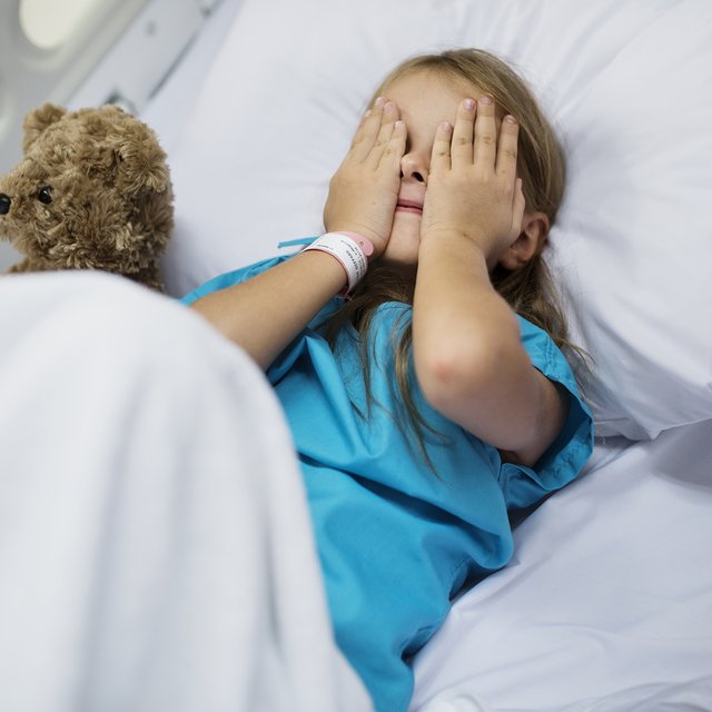 Они просто лечили свою дочь: как сотрудница опеки разрушила жизнь одной семьи