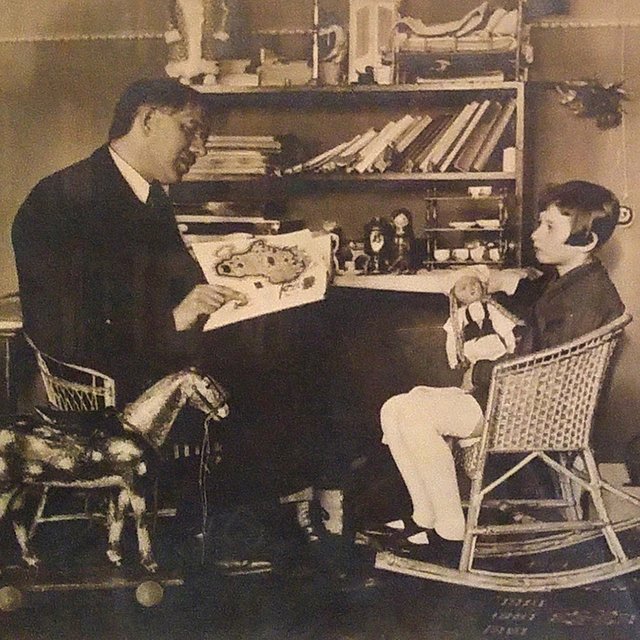 «Мурочку баюкают, милую мою». Трагедия младшей дочери Чуковского, которая умерла в 11 лет