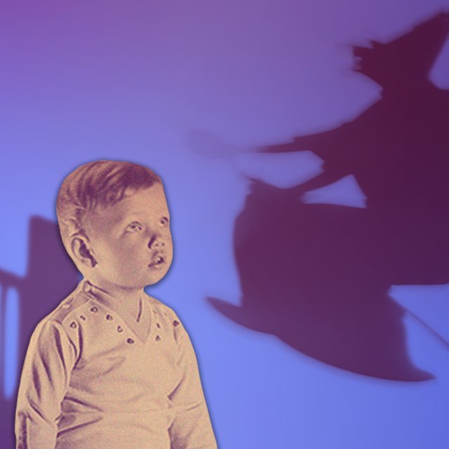 Откуда берутся детские страхи и как их победить: от монстров под кроватью до боязни смерти