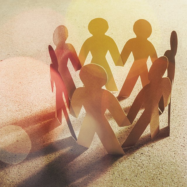 Принудиловка или общение по интересам: нужны ли учителям свои сообщества