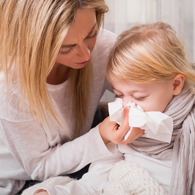 Можно ли ходить в сад с насморком?