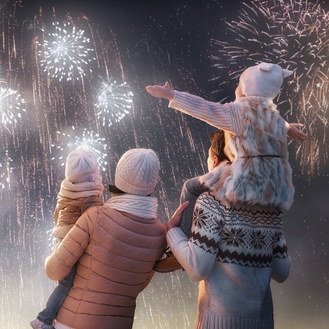 Как безопасно запускать фейерверки — в новогоднюю ночь и не только
