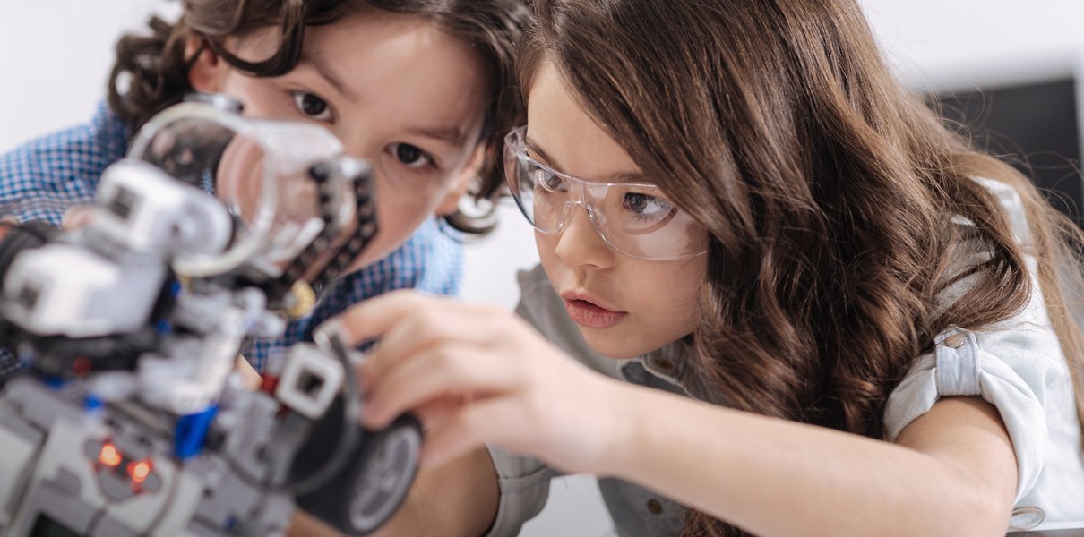 "Каждый учитель в душе – молодой педагог": учитель информатики — о работе в школе, современных детях и IT