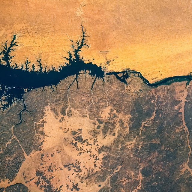 Амазонка длиннее Нила? Тест про самые длинные реки, высокие горы и большие острова