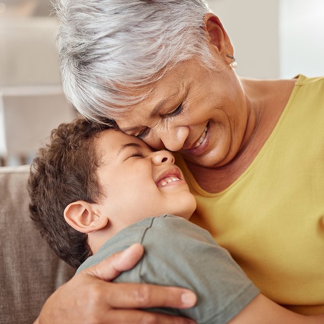 Ребенок хочет жить у бабушки: почему такое происходит и что делать родителям