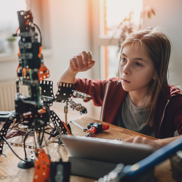 «Всё отлично. Но надо переделать». Тест: возьмут ли вас на работу будущего