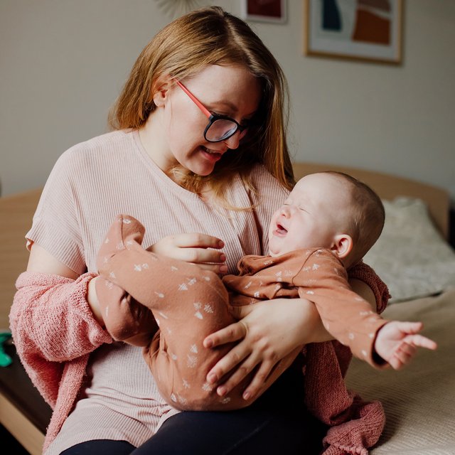 20 признаков «клуши»: почему уход за ребёнком до сих пор считается лузерством