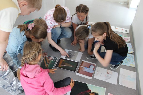 Дети изучают искусство. Ну и зачем айтишнику классическая музыка? Педагог по креативному мышлению — о том, почему искусство важно изучать всем