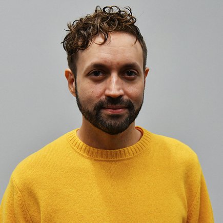 «Почему мы должны писать для подростков так, будто они идиоты?»