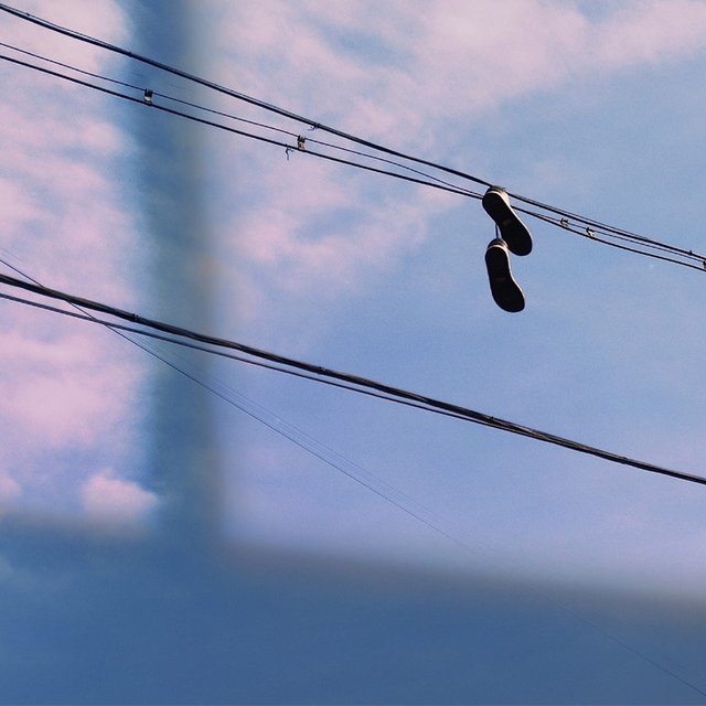 Ребенок освобожден от физкультуры, а учитель требует наличия формы: это законно?