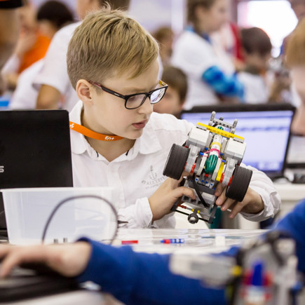 Роботы против мышей: как школьники изобретают умные машины