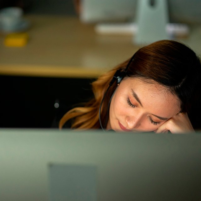 Беременной женщине ставят ночные смены на работе: законно ли это