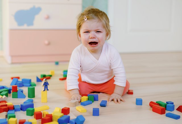 Почему ребёнок отказывается рисовать или лепить с родителями, хотя делает это в саду