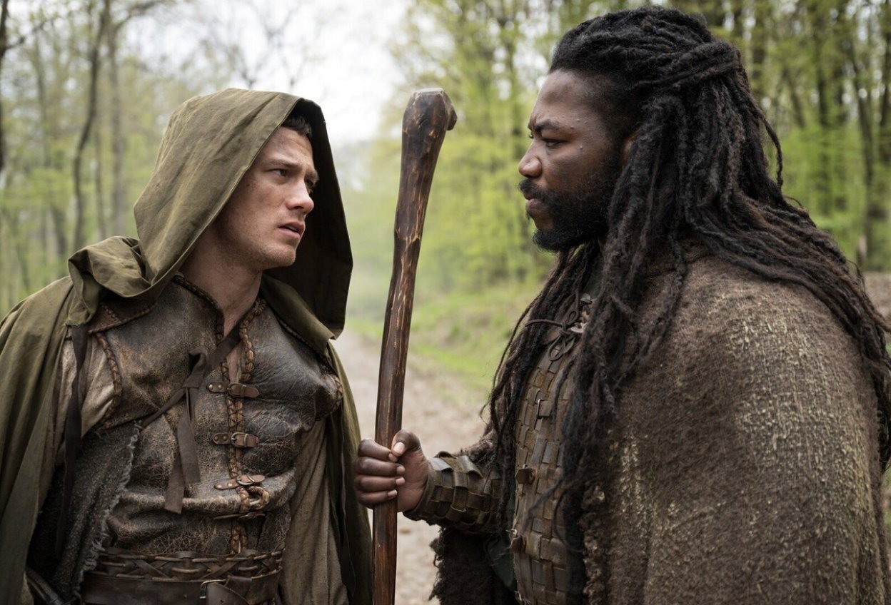 Что посмотреть: кадр из исторического сериала «Робин Гуд» (2025)