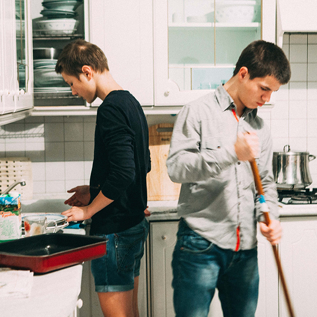 Как нужно готовить сирот к самостоятельной жизни