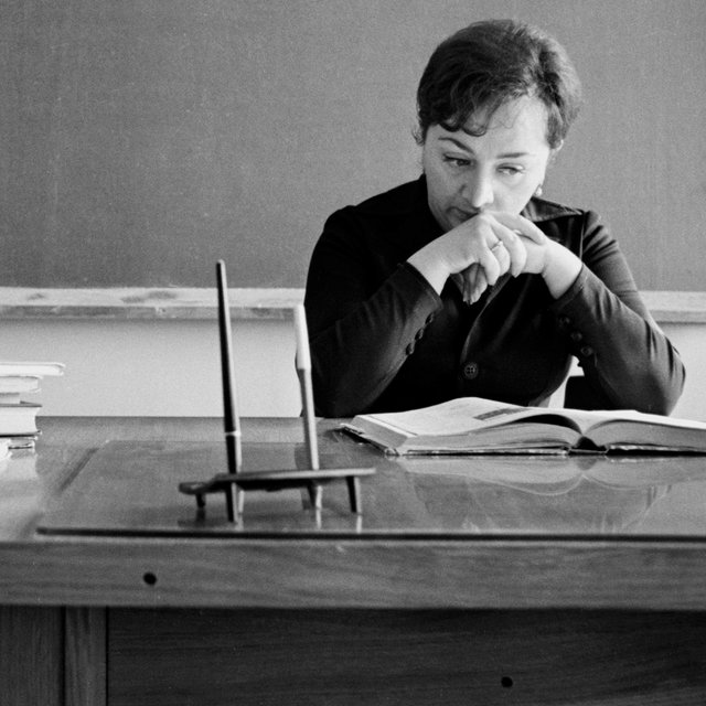 Я учитель с высшей категорией. Хочу уволиться. Если я решу вернуться в школу через год — будет ли действовать категория?