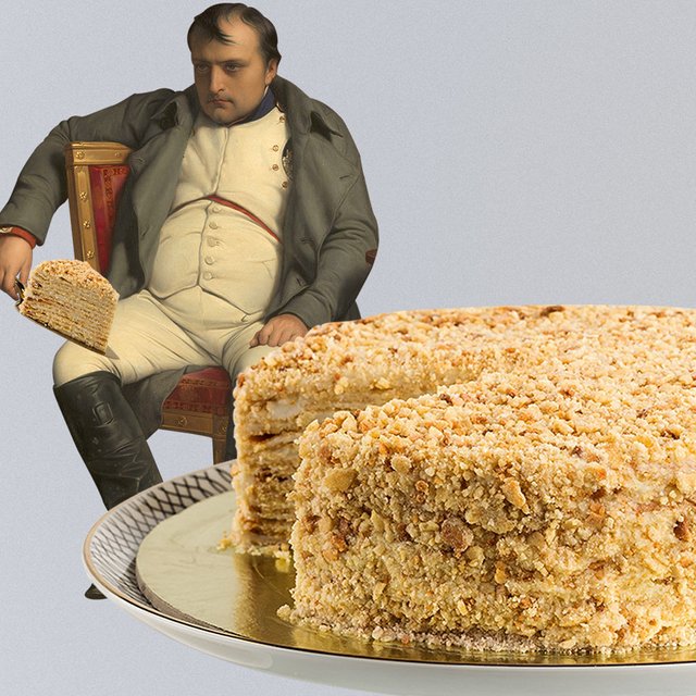 Простой рецепт «Наполеона»: готовим торт за полчаса без коржей и духовки