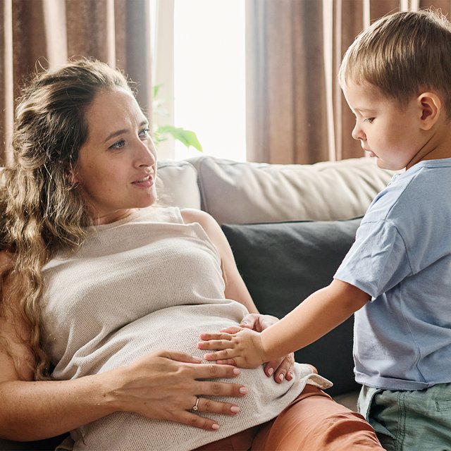 Как сообщить ребёнку, что скоро у него будет брат или сестра