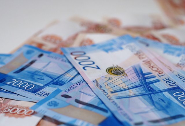 Новая ежемесячная выплата семьям с детьми: кто сможет её получить и от чего зависит сумма