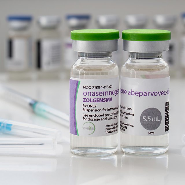 «2,5 миллиона долларов за укол? Это реально столько стоит?»: почему лекарства от СМА такие дорогие
