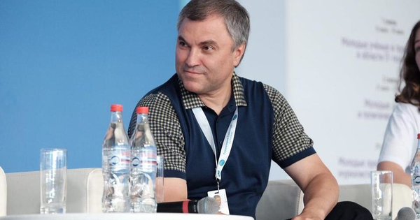 Володин википедия биография личная жизнь Спикер Госдумы Володин объяснил декриминализацию насилия заботой о крепких семья