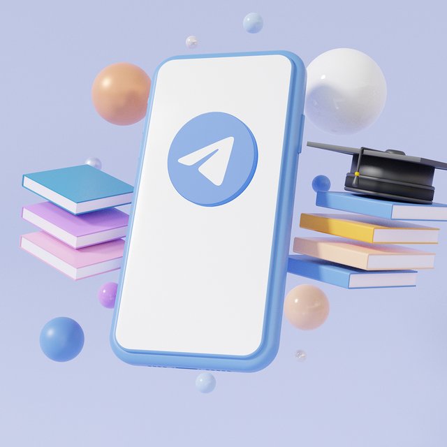 25 умных телеграм-каналов: бесплатные библиотеки, боты-репетиторы, наука, искусство и другое
