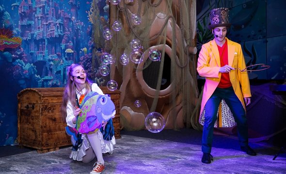 Спектакль «Алиса в стране подводных чудес»