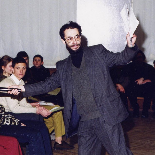 «Мне смешно слушать, что новое поколение уже не то». Правила воспитания Леонида Кацвы