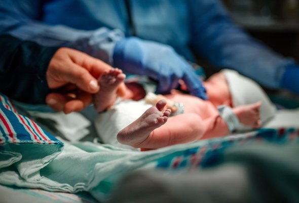 «Не ходи — разочаруешься?» Опыт отца, который побывал на родах