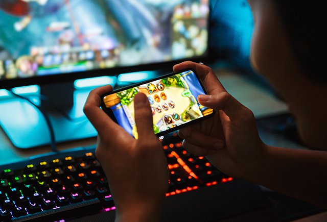 Что делать, если ребёнок тратит много денег в онлайн-играх?