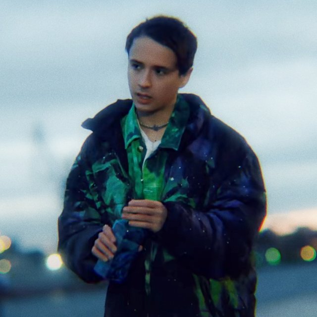 Кто такой Слава Марлоу: музыкальный продюсер, блогер и кумир молодежи