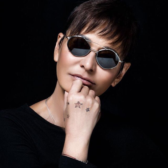 «Свои амбиции родителям надо слить в унитаз». Правила воспитания Ирины Хакамады