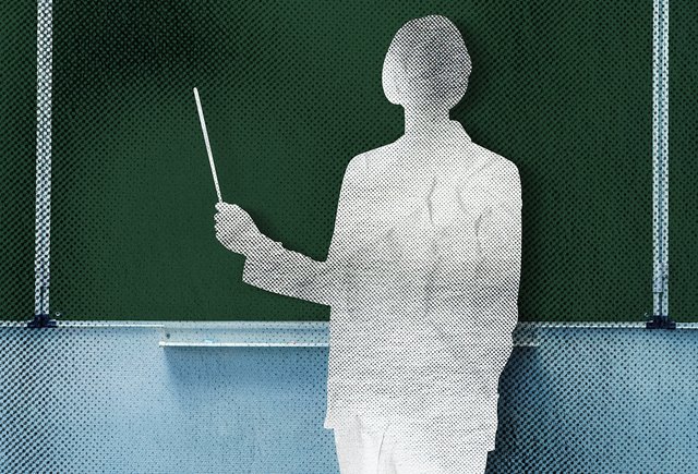 «Профессия всё еще требует энтузиазма сверх зарплаты»: почему расширение целевой квоты в педвузах не спасет школы от кадрового голода