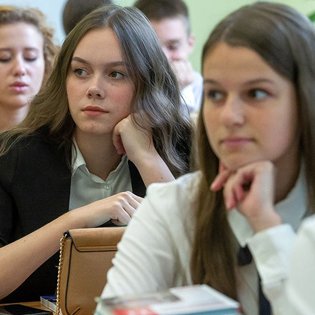 Рособрнадзор перенёс ВПР на осень