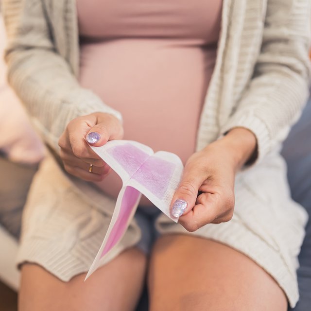 Можно ли делать депиляцию перед родами и какой метод выбрать