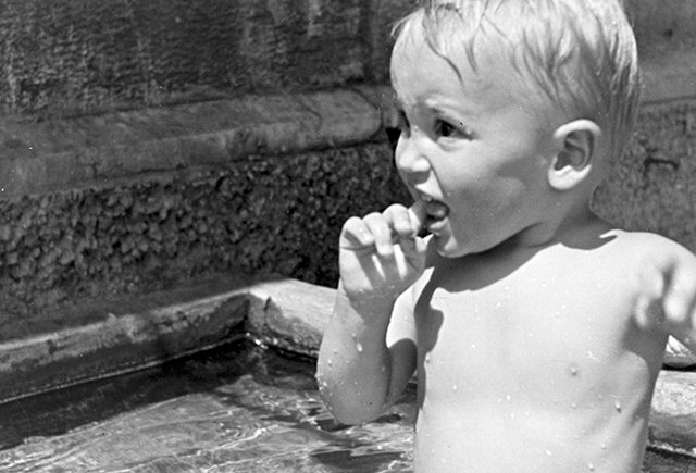 Что делать, если ребёнок грызёт ногти?