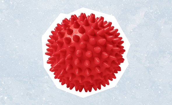 Массажный мячик. Подарки для пожилых родственников