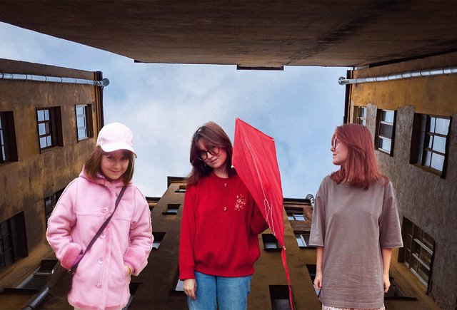 «Мама сказала, что у меня, как и у нее, вирус от рождения»: монолог 22-летней девушки, которая с детства живет с ВИЧ