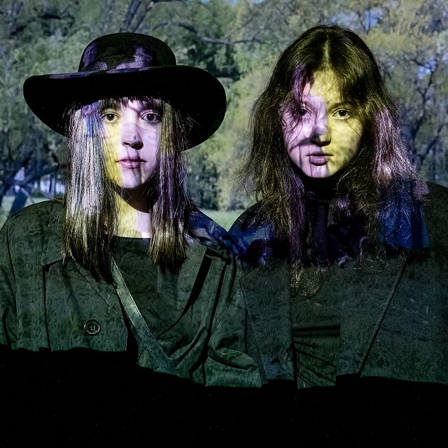 Подросток хочет заняться творчеством, но не разбирается в искусстве: с чего начать и что делать дальше