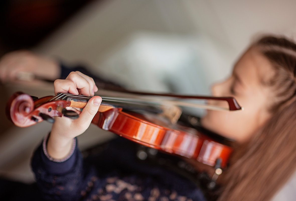 Что нужно знать перед поступлением в музыкалку и где ещё ребёнка могут  научить петь и играть на инструменте | Мел