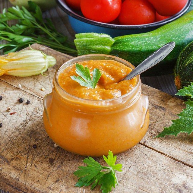 Идеальный рецепт кабачковой икры: ее просто готовить (даже жарить ничего не нужно), и она нравится детям