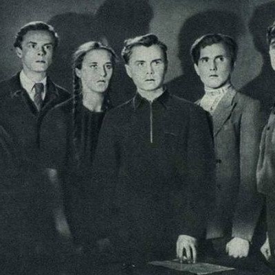 Союз писателей России попросил вернуть в школьную программу «Молодую гвардию» Фадеева