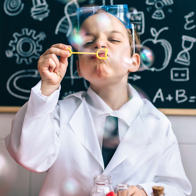 Научные слэмы и семейные фестивали: 18 событий октября для детей, родителей и педагогов