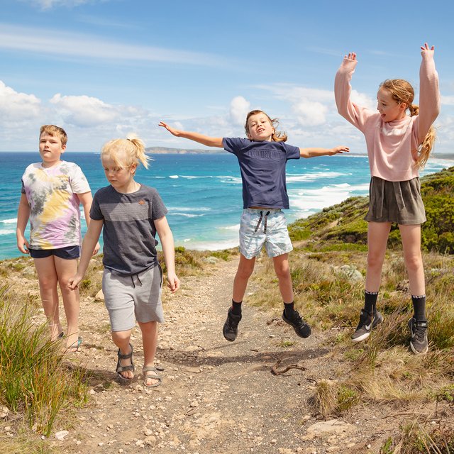 Как устроены каникулы в Канаде, Австралии, ОАЭ и других странах – у нас всё совсем по-другому